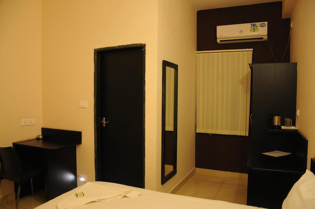 Hotel Sri Krishna Residency Udupi Quarto foto