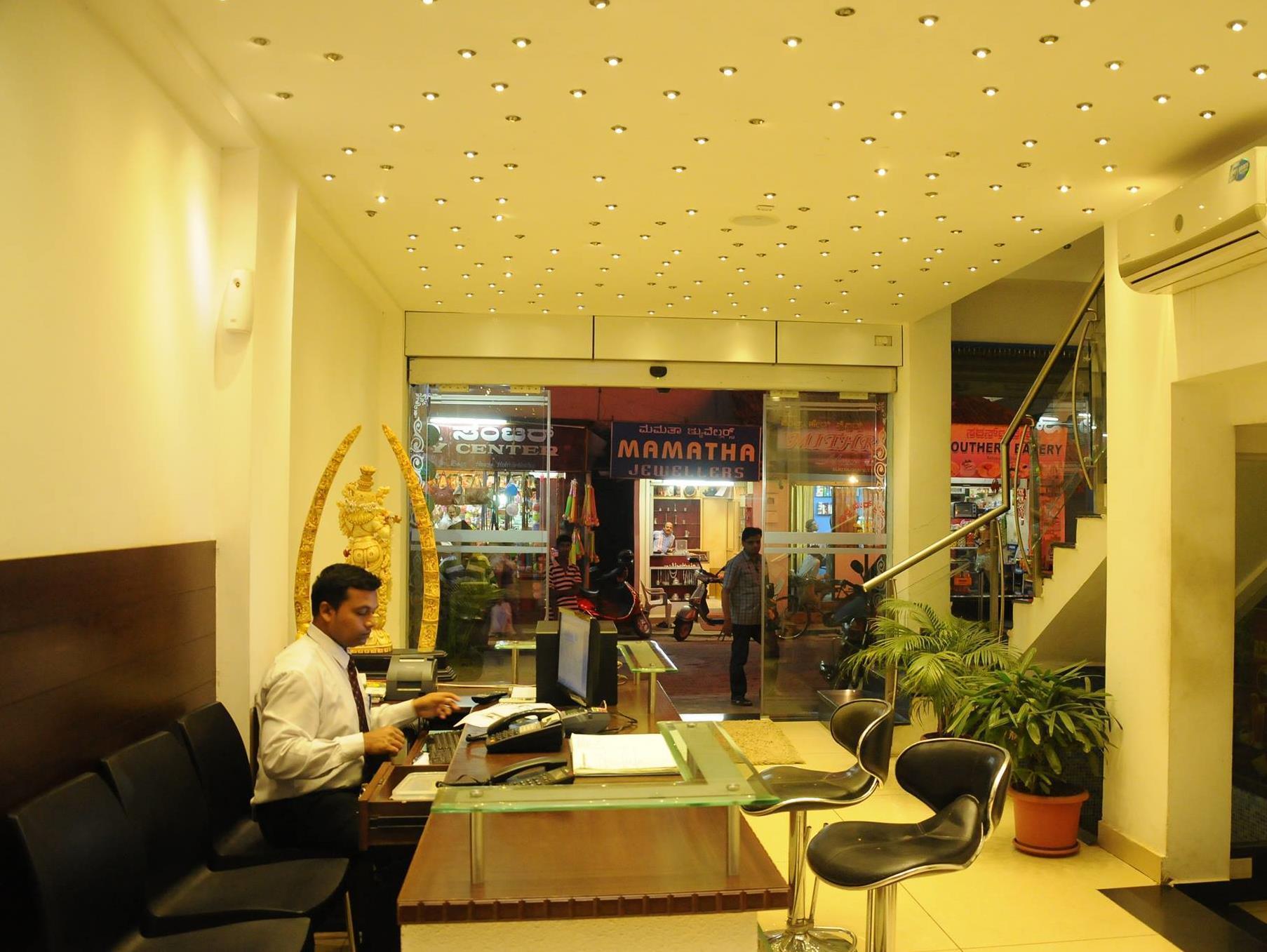 Hotel Sri Krishna Residency Udupi Exterior foto